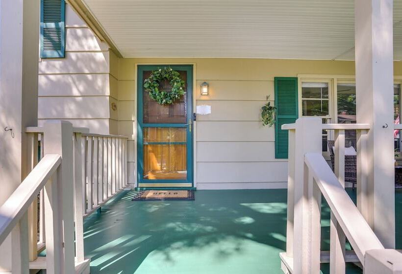 Charming Highland Falls Home < 2 Mi To West Point!