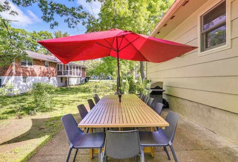 Charming Highland Falls Home < 2 Mi To West Point!