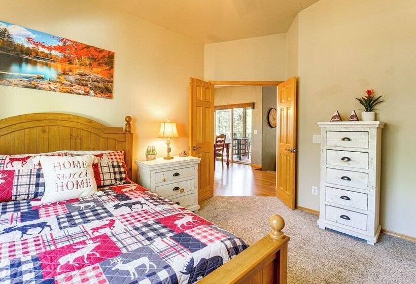 Walk To Rainbow Lake: Peaceful Cabin W/ Fire Pit