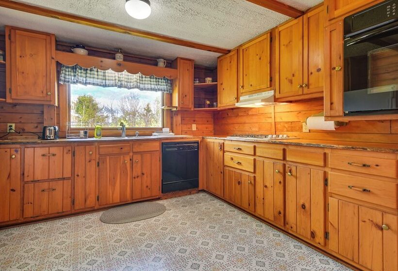 Charming Lovell Cabin   7 Mi To Kezar Lake!