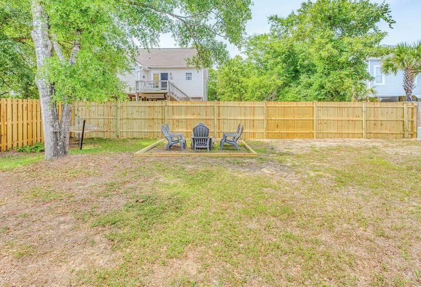 Charming Oak Island Beach House W/ Fire Pit & Yard