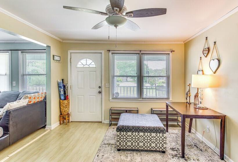 Charming Shallotte Home ~ 4 Mi To Ocean Isle Beach