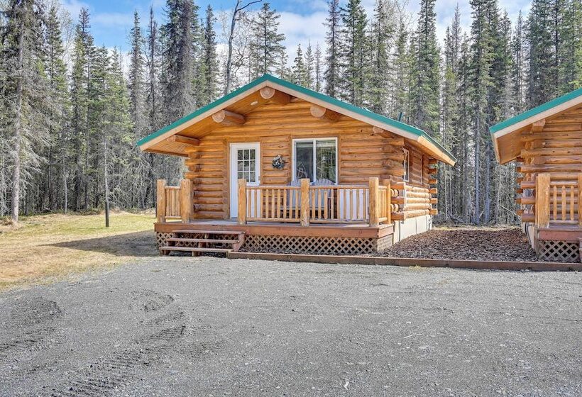 Charming Soldotna Cabin Near Kenai River Fishing!