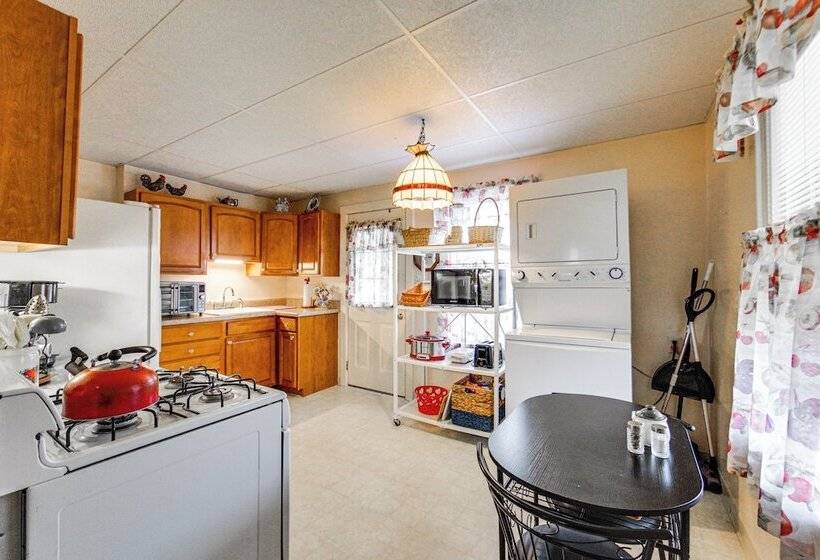 Charming West Mifflin House 3 Mi To Kennywood!