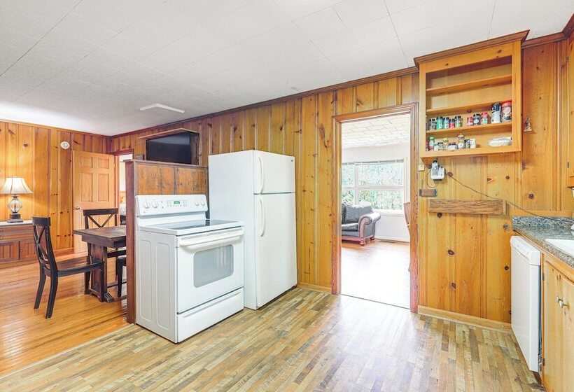 Charming Woodland Home, 12 Mi To Big Lazer Creek!