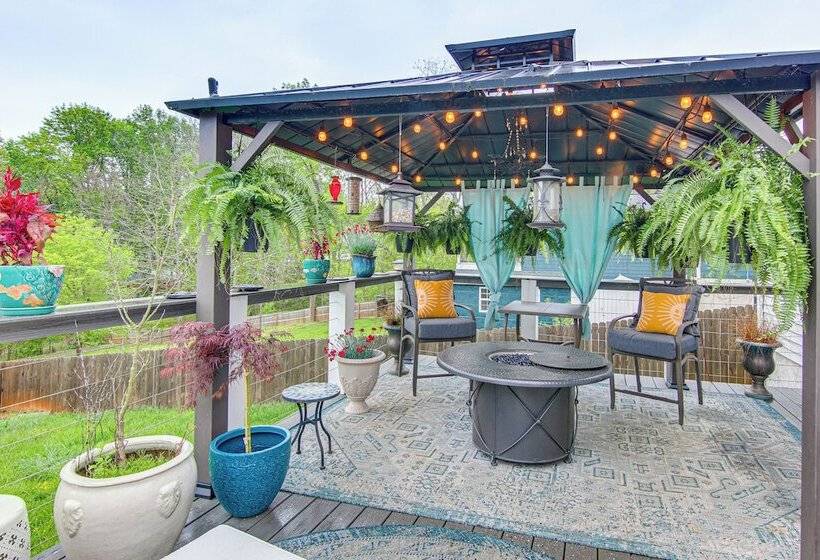 Chic Asheville House W/ Koi Pond: 5 Mi To Downtown