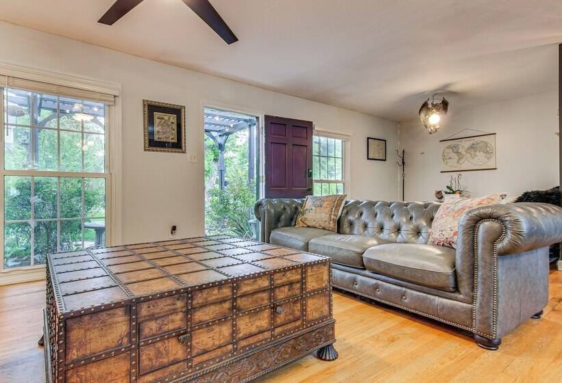 Chic Asheville House W/ Koi Pond: 5 Mi To Downtown