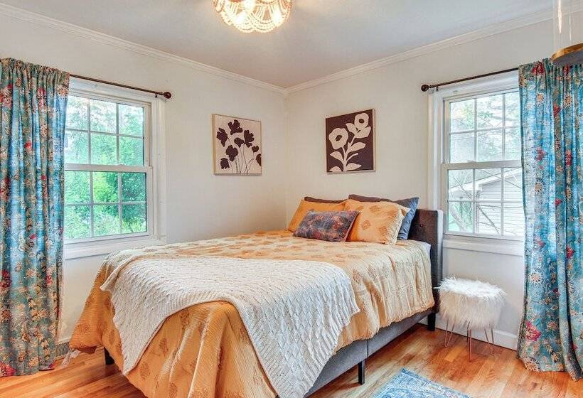 Chic Asheville House W/ Koi Pond: 5 Mi To Downtown