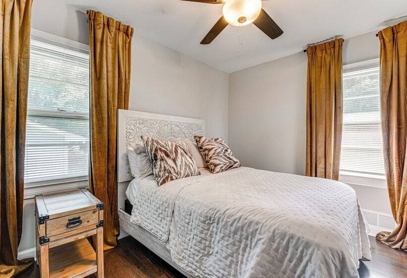 Chic College Park Cottage ~ 2 Mi To Main Street!