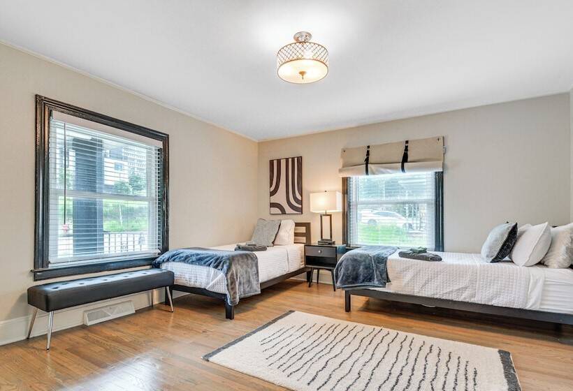 Chic Durham Home W/ Game Room: Walk To Downtown!