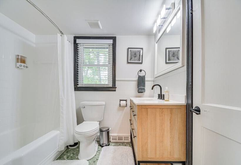 Chic Durham Home W/ Game Room: Walk To Downtown!