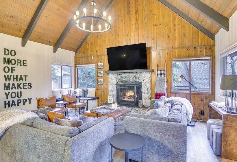 Cozy & Chic Lake Arrowhead Cabin W/ Deck!