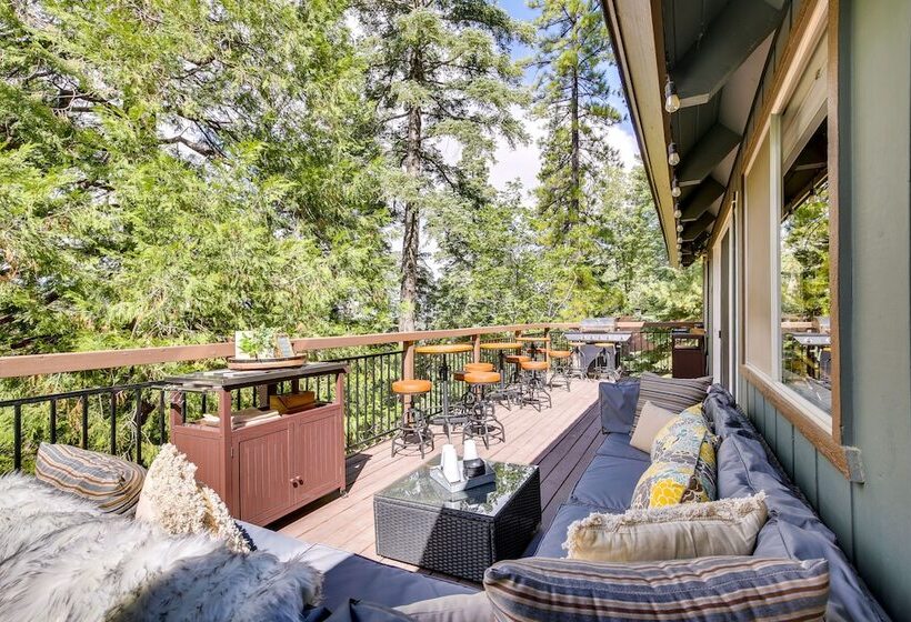 Cozy & Chic Lake Arrowhead Cabin W/ Deck!