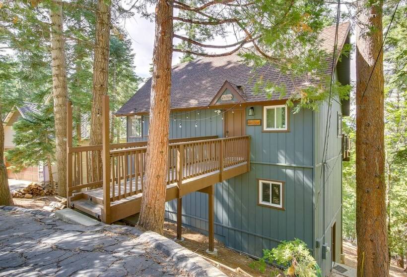 Cozy & Chic Lake Arrowhead Cabin W/ Deck!