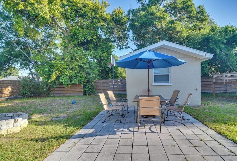 Clearwater Home W/ Fire Pit ~ 5 Mi To Beaches!