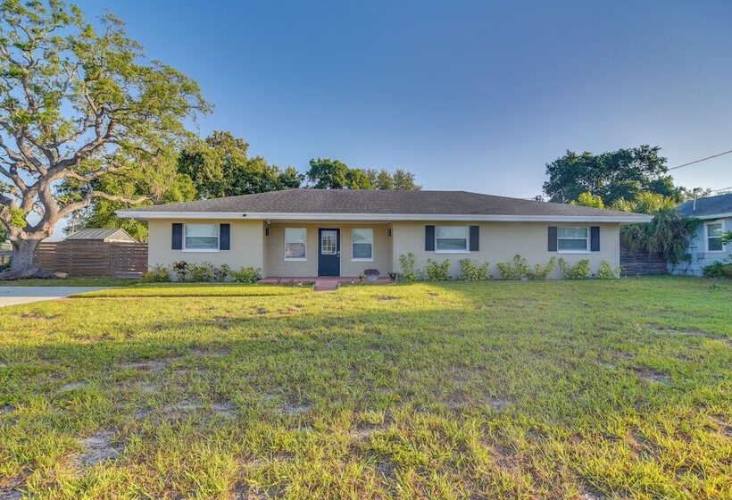 Clearwater Home W/ Fire Pit ~ 5 Mi To Beaches!