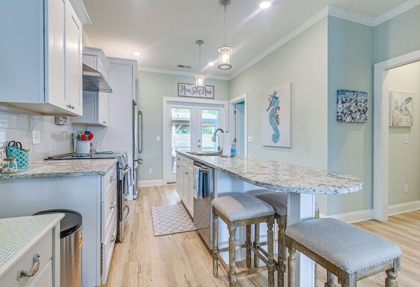 Coastal Home In Shallotte W/ Grill: Near Golfing!