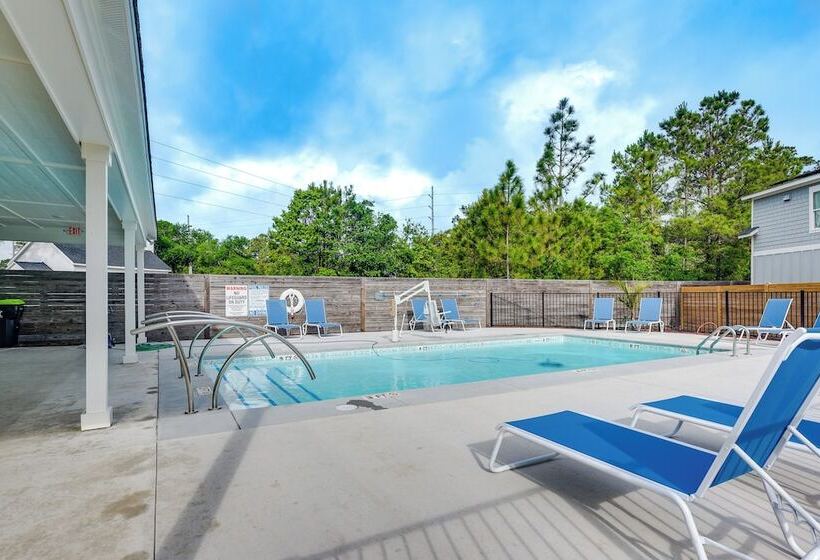 Coastal Home In Shallotte W/ Grill: Near Golfing!