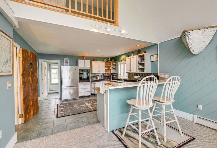 4 Mi To Acadia Trails: Coastal Maine Home W/ Deck