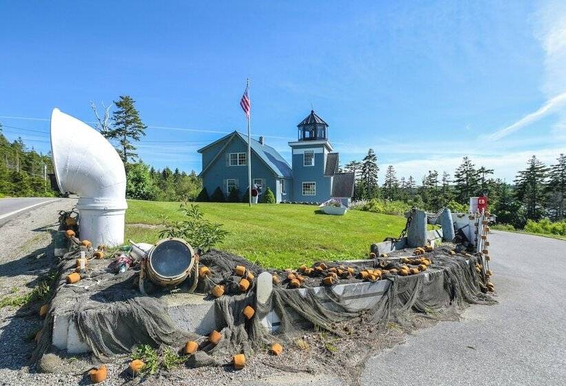 4 Mi To Acadia Trails: Coastal Maine Home W/ Deck