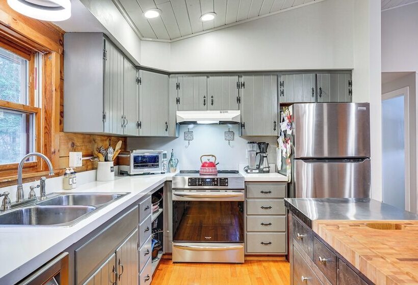 Modern Cabin In Lake Placid W/ Mountain Views!