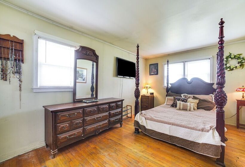 Cozy Ballston Spa Home W/ Fenced Yard!