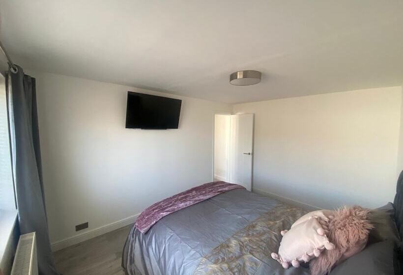 Cozy Coastal Bungalow In Prestatyn