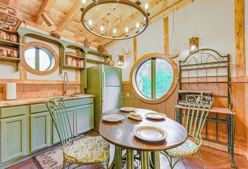 Hobbit Themed House On 6 Acres In Cosby