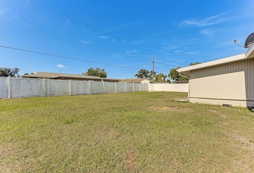 Cozy Venice Hideaway ~ 3 Mi To Beach & Downtown!