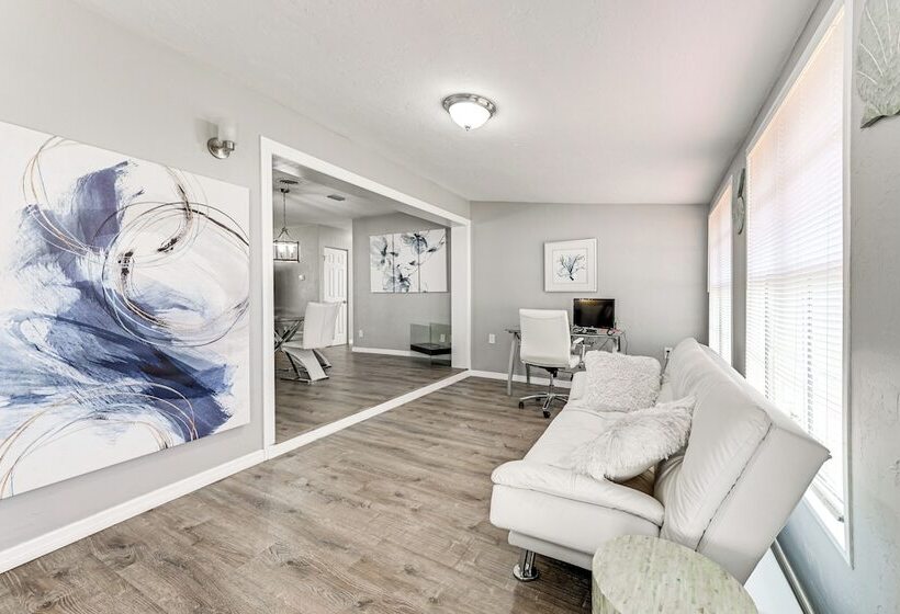 Cozy Venice Hideaway ~ 3 Mi To Beach & Downtown!