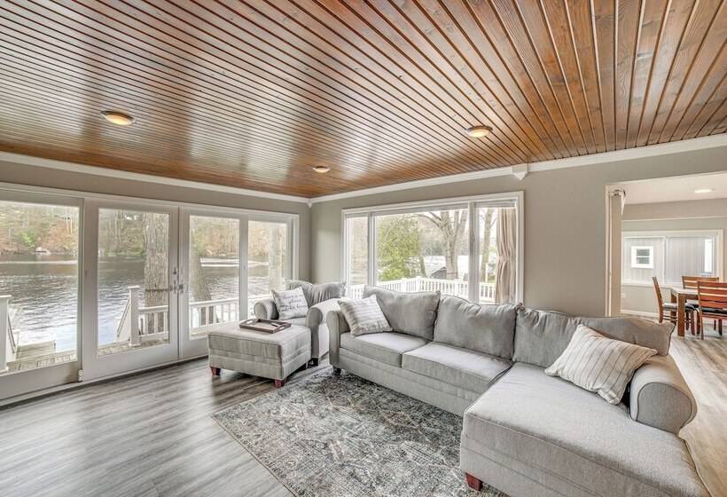 Croton Pond & Muskegon River Cottage W/ Boat Docks