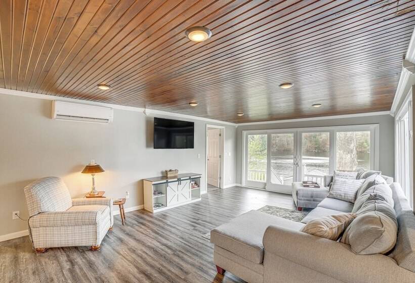 Croton Pond & Muskegon River Cottage W/ Boat Docks