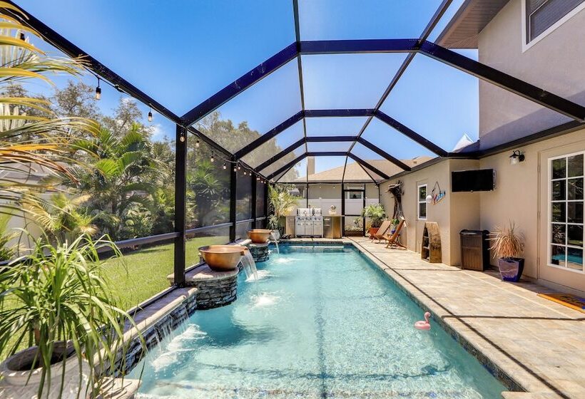 Dog Friendly Bradenton House W/ Pool & Game Room!