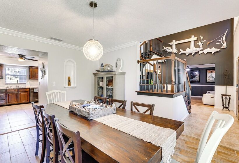 Dog Friendly Bradenton House W/ Pool & Game Room!