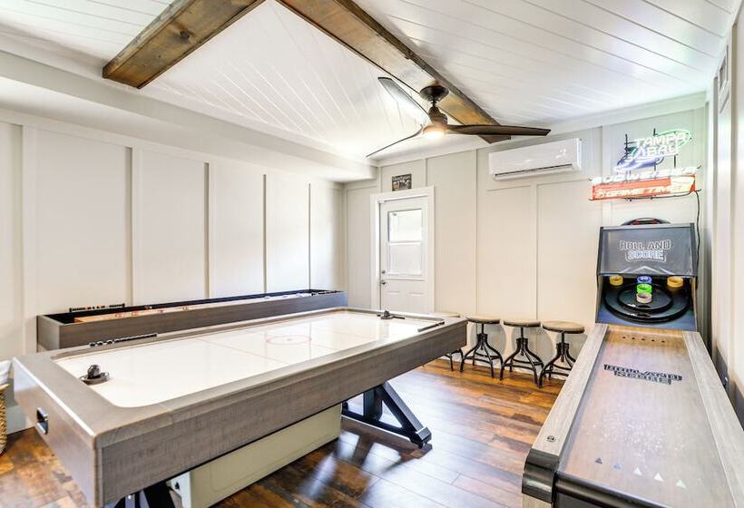 Dog Friendly Bradenton House W/ Pool & Game Room!