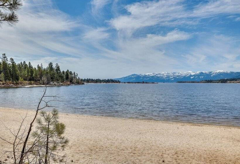 Donnelly Cabin W/ Hot Tub < 1 Mi To Boulder Creek!