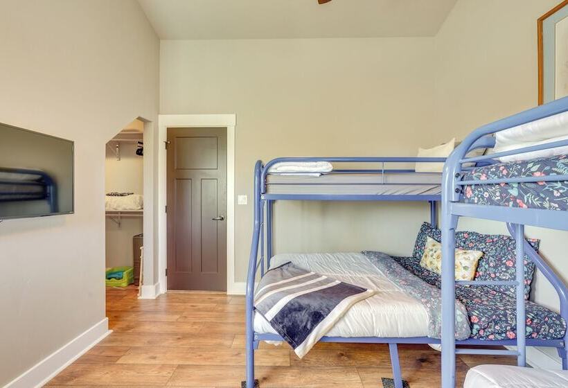 Donnelly Cabin W/ Hot Tub < 1 Mi To Boulder Creek!