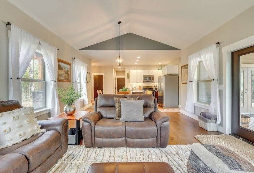 Donnelly Cabin W/ Hot Tub < 1 Mi To Boulder Creek!