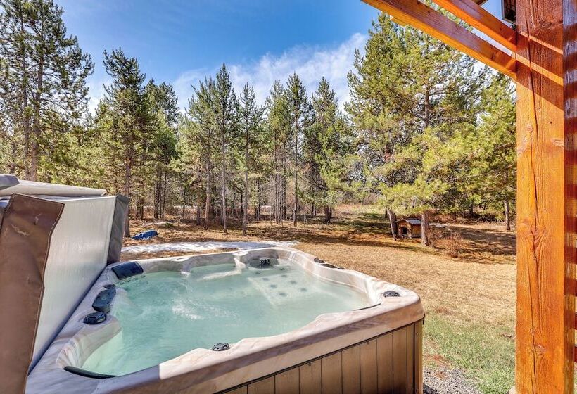 Donnelly Cabin W/ Hot Tub < 1 Mi To Boulder Creek!