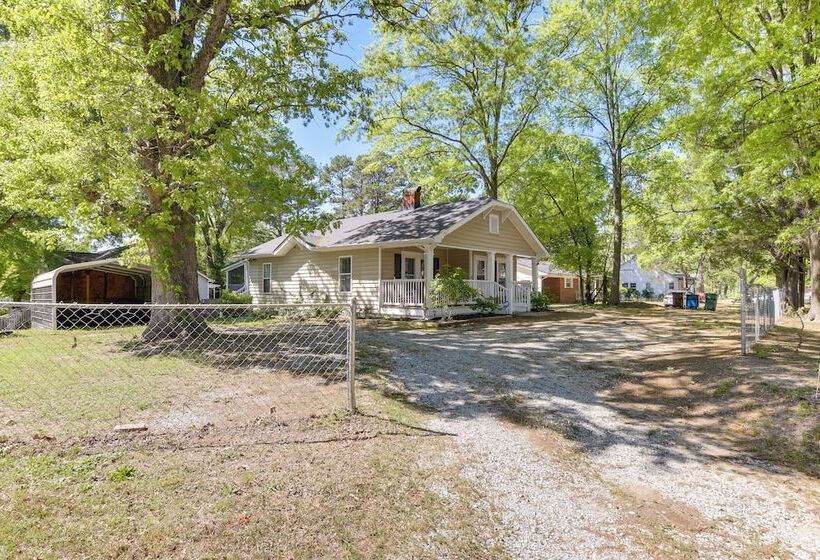 Durham Home W/ Screened Porch ~ 3 Mi To Downtown!