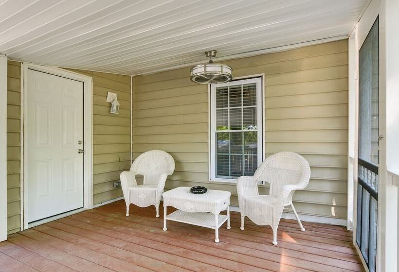 Durham Home W/ Screened Porch ~ 3 Mi To Downtown!