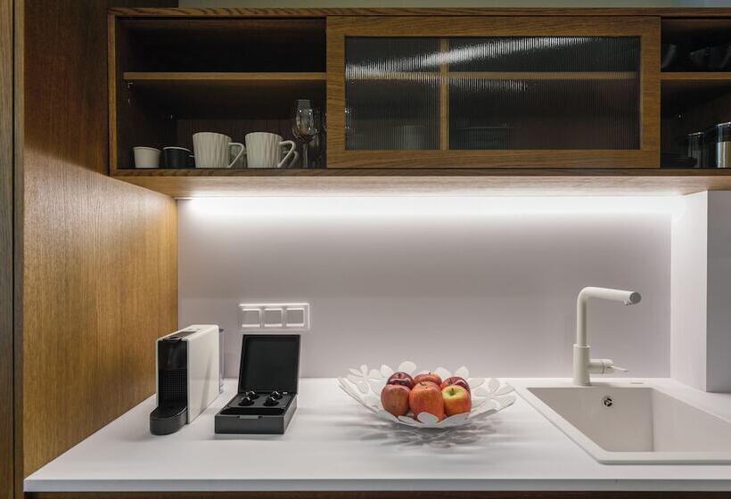 Epineio Comfort Living