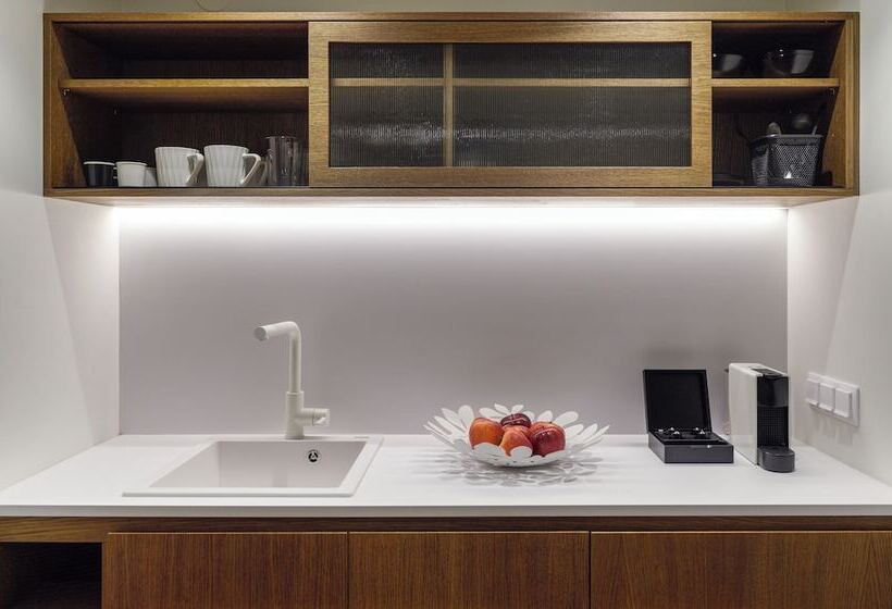 Epineio Comfort Living