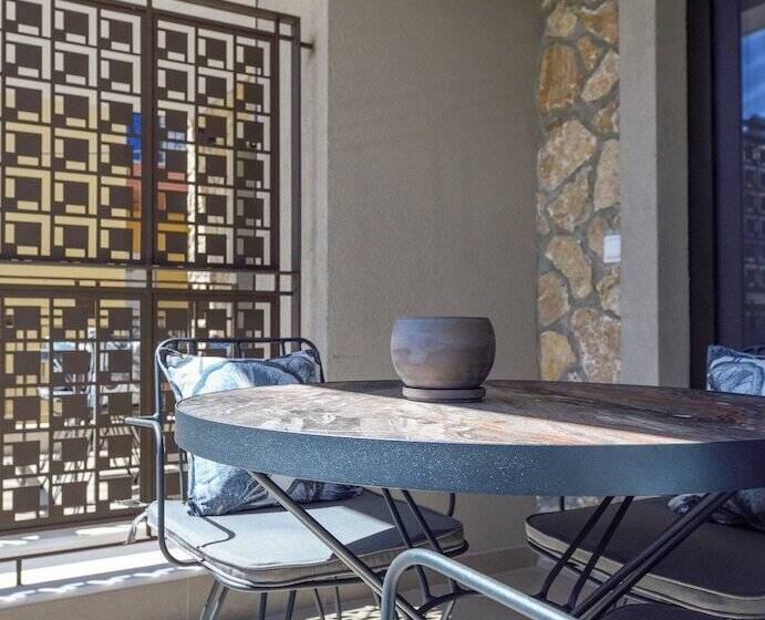 Epineio Comfort Living