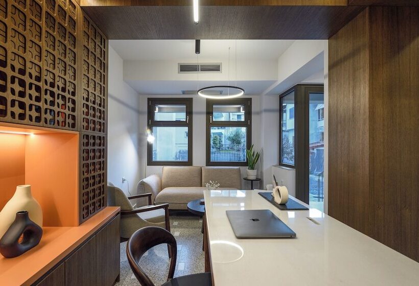 Epineio Comfort Living