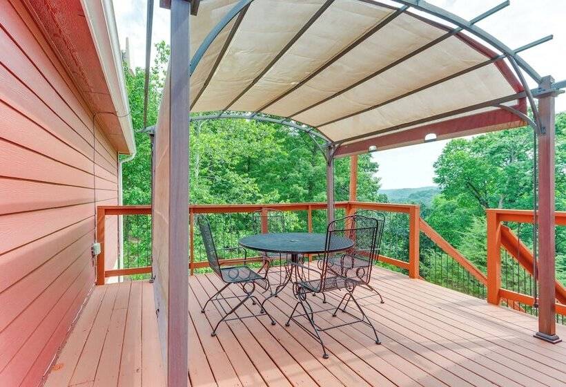 Eureka Springs Home ~ 1/2 Mi To Beaver Lake!