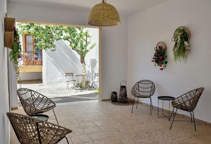 Eva Studios & Apartments