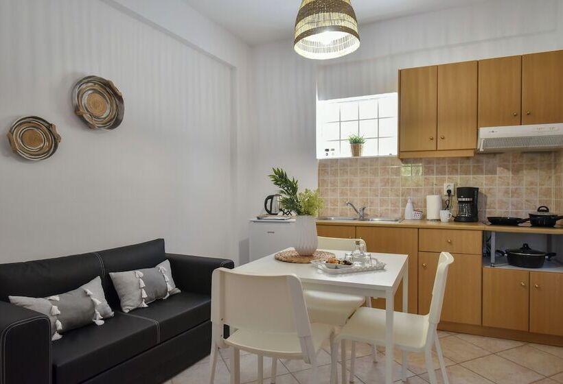 Eva Studios & Apartments