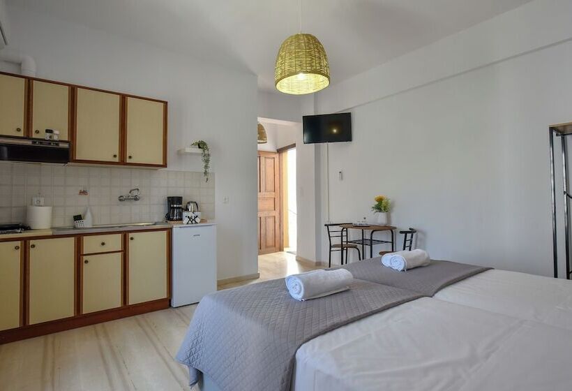 Eva Studios & Apartments