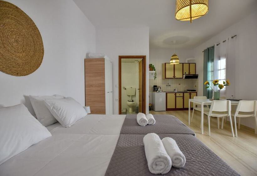 Eva Studios & Apartments